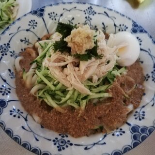 ささみとキュウリのごまだれうどん